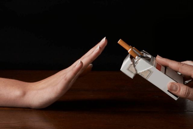 电子烟天天几多钱_加烟油的电子烟有害吗_加烟油的电子烟有什么危害
