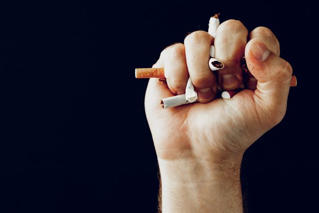 电子烟危害比香烟大吗_电子烟和烟谁人危害大_电子烟和香烟哪个危害更大